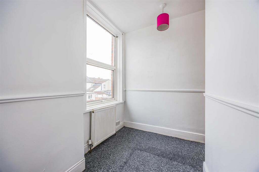 Farlington Road, Portsmouth - Image 8
