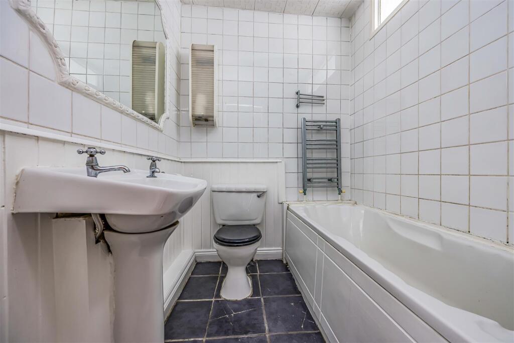 Farlington Road, Portsmouth - Image 9