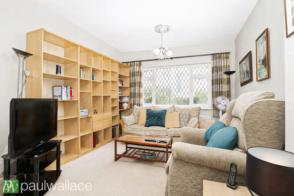 Whitley Road, Hoddesdon | Chain Free Character Home with 100' South-Facing Garden - Image 2