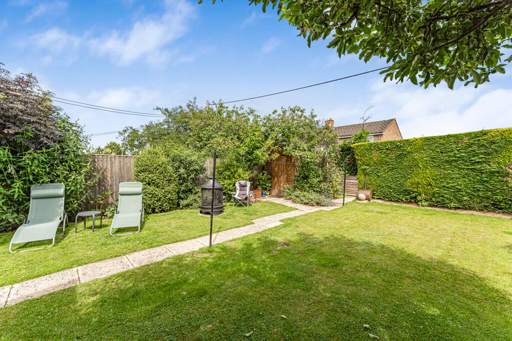 Hanborough Road, Eynsham, Oxfordshire - Image 3