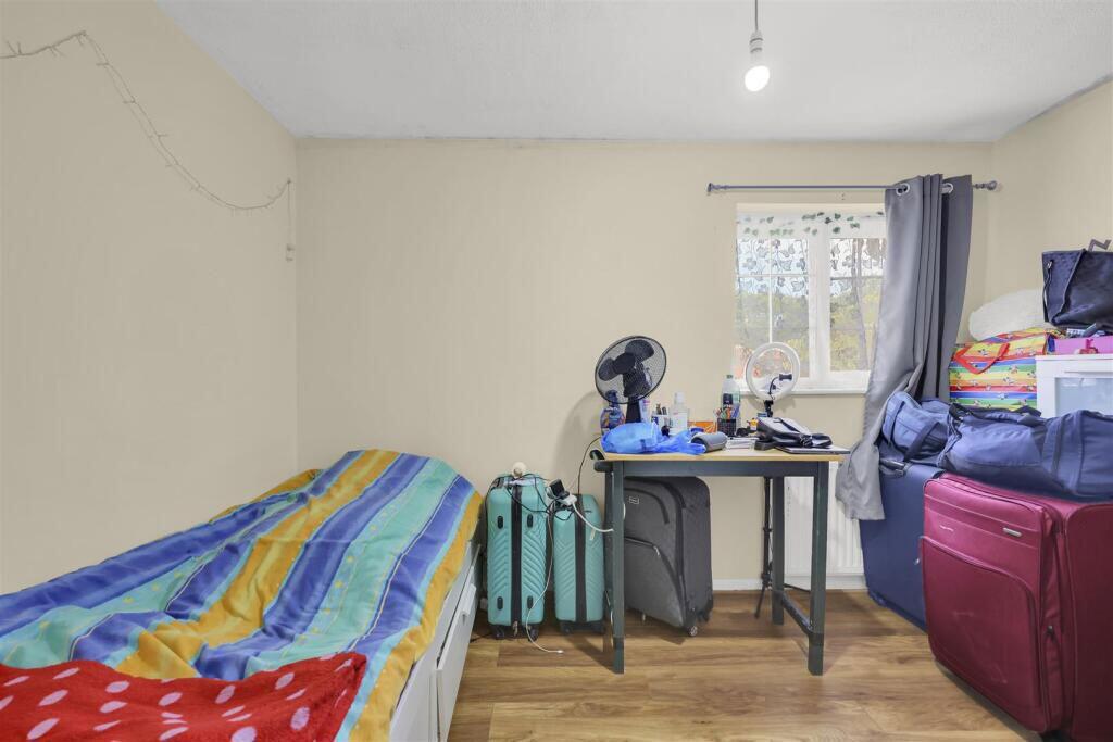 Sheerwater Road, Beckton, London, E16 3SU - Image 11