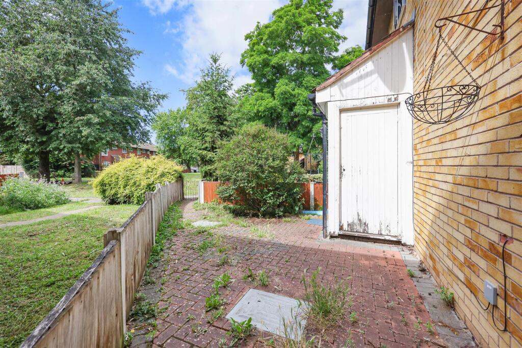 Sheerwater Road, Beckton, London, E16 3SU - Image 14