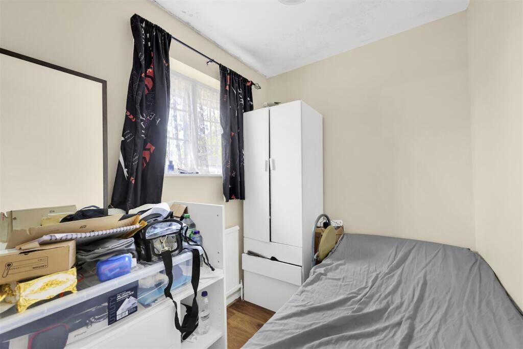 Sheerwater Road, Beckton, London, E16 3SU - Image 9