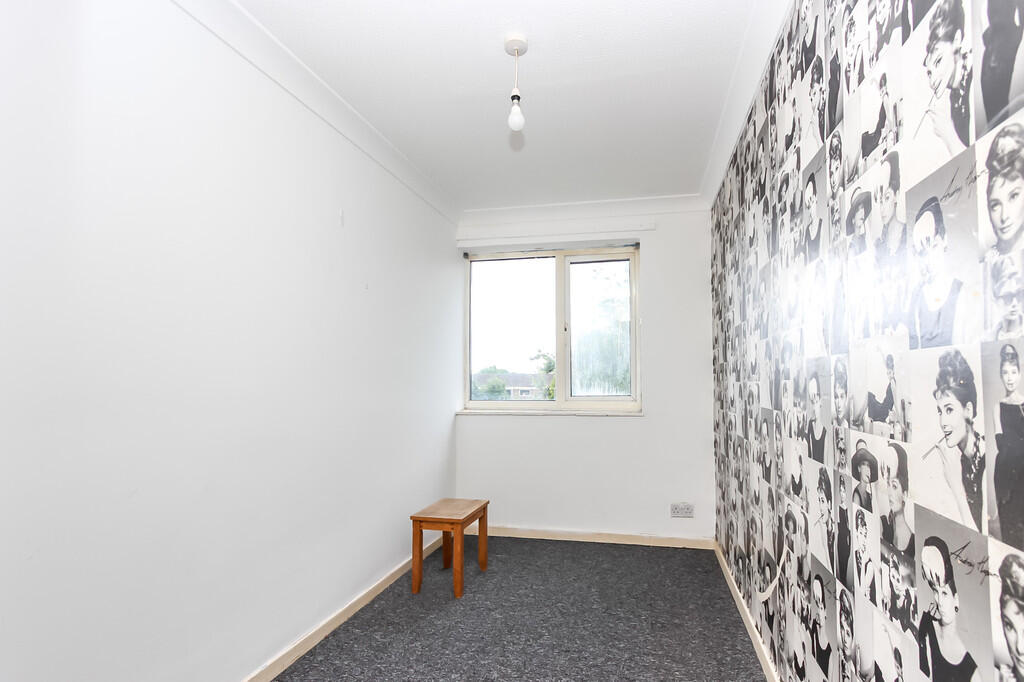 Shelley Road, Wellingborough - Image 7