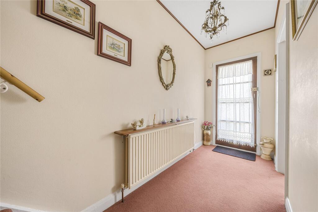 Cottimore Lane, Walton-On-Thames, KT12 - Image 11