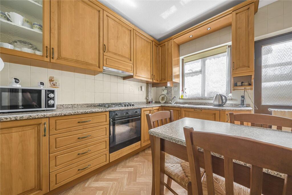 Cottimore Lane, Walton-On-Thames, KT12 - Image 2