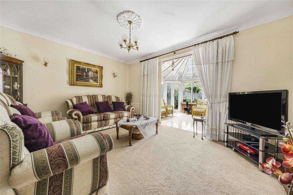 Cottimore Lane, Walton-On-Thames, KT12 - Image 3