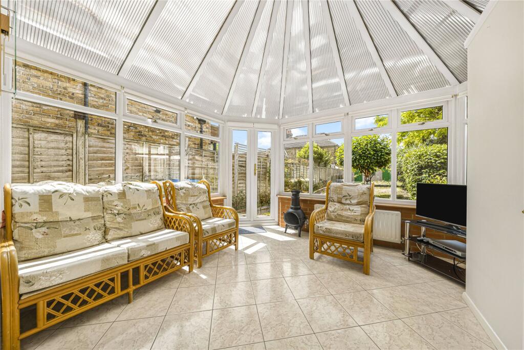 Cottimore Lane, Walton-On-Thames, KT12 - Image 5