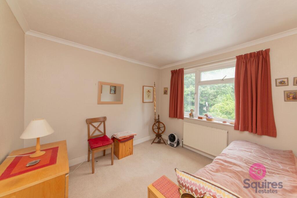 Holders Hill Gardens, London, NW4 - Image 18