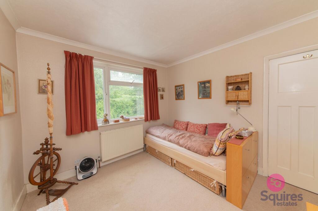 Holders Hill Gardens, London, NW4 - Image 19