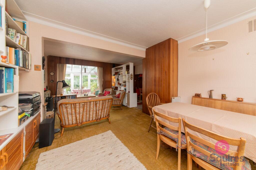 Holders Hill Gardens, London, NW4 - Image 7