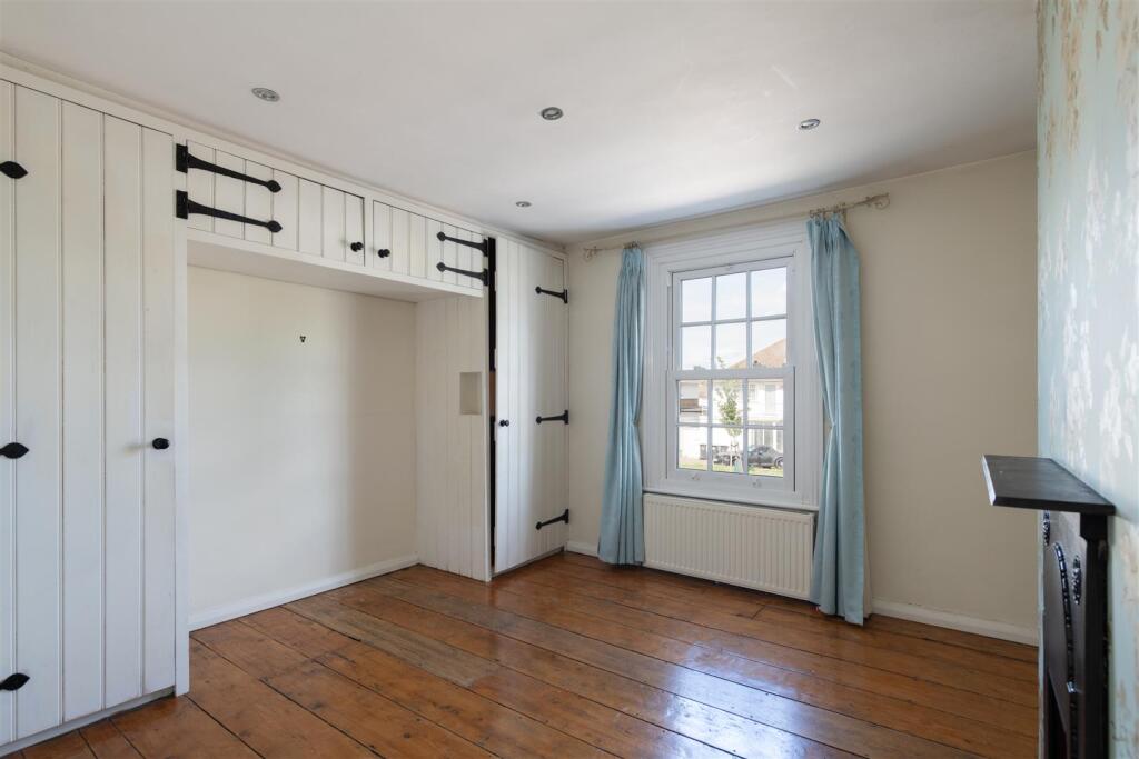 Chase Road, London, N14 - Image 13