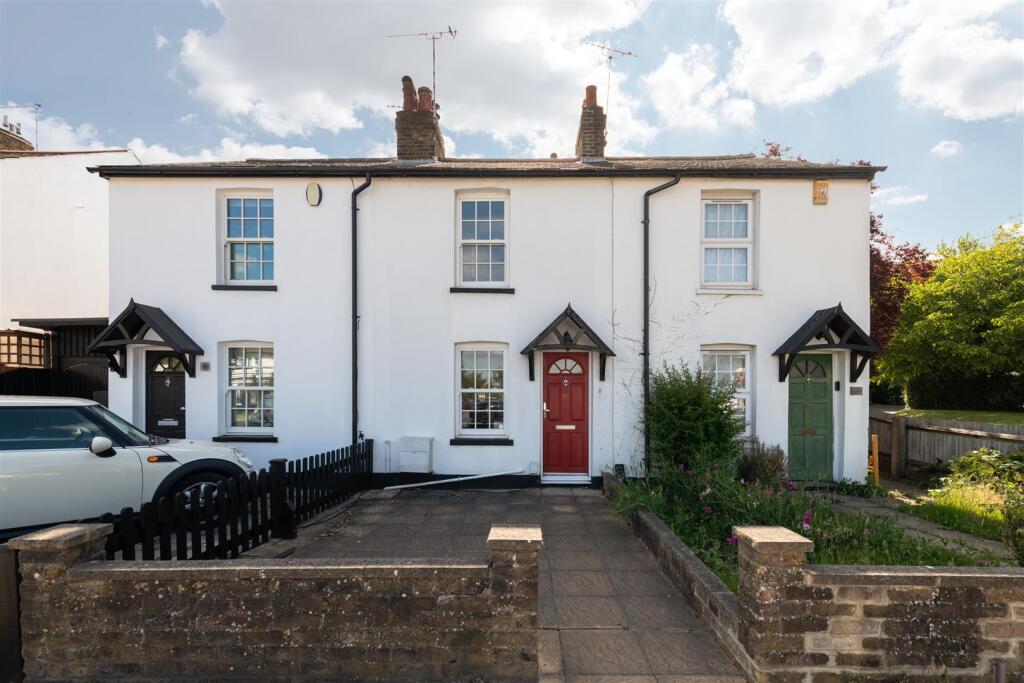 Chase Road, London, N14 - Image 17