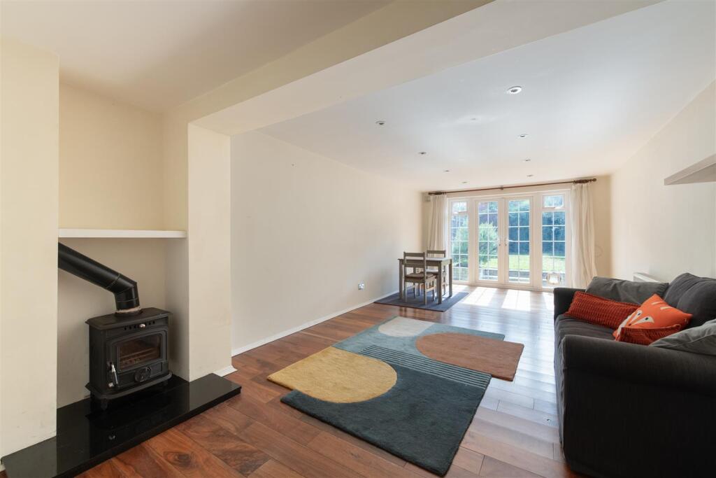 Chase Road, London, N14 - Image 3