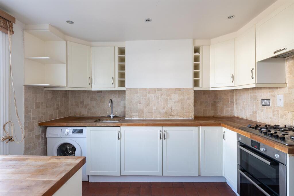 Chase Road, London, N14 - Image 7