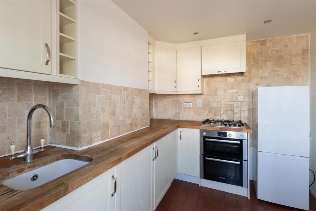 Chase Road, London, N14 - Image 8