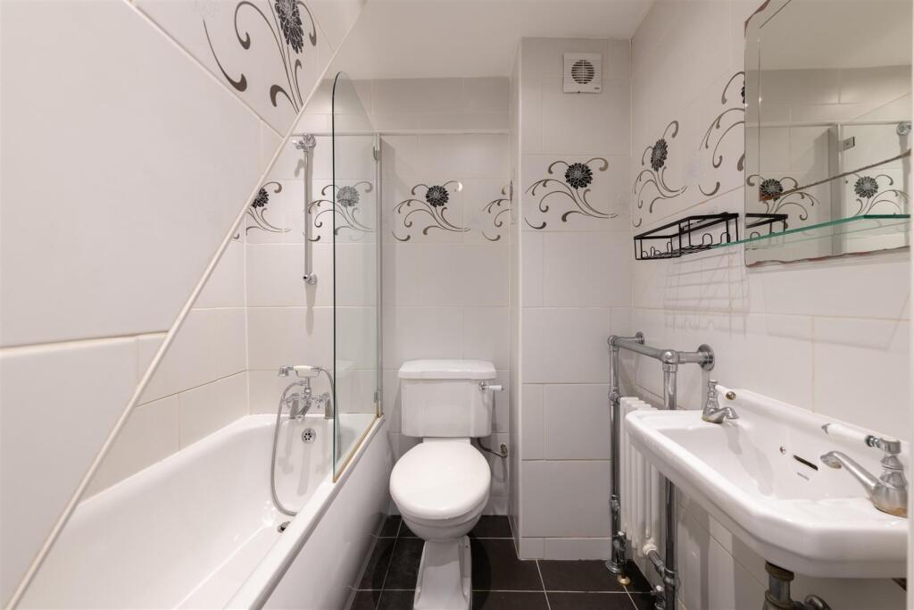 Chase Road, London, N14 - Image 9