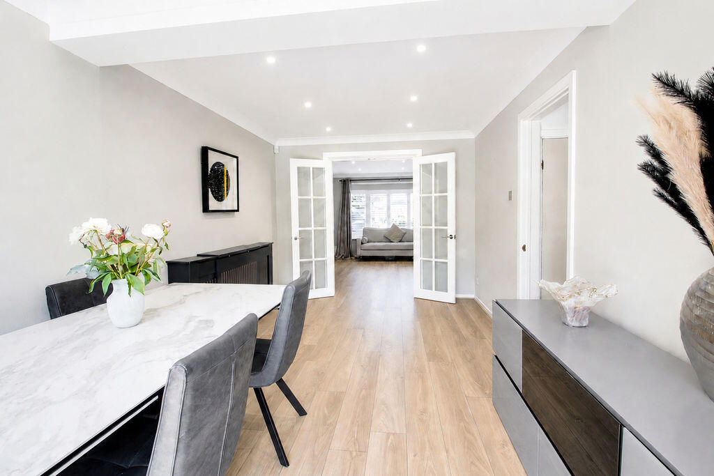 Homewood Avenue, Cuffley - Image 7