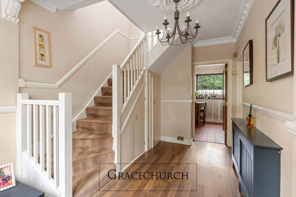 Hoe Lane, Nazeing EN9 - Image 3
