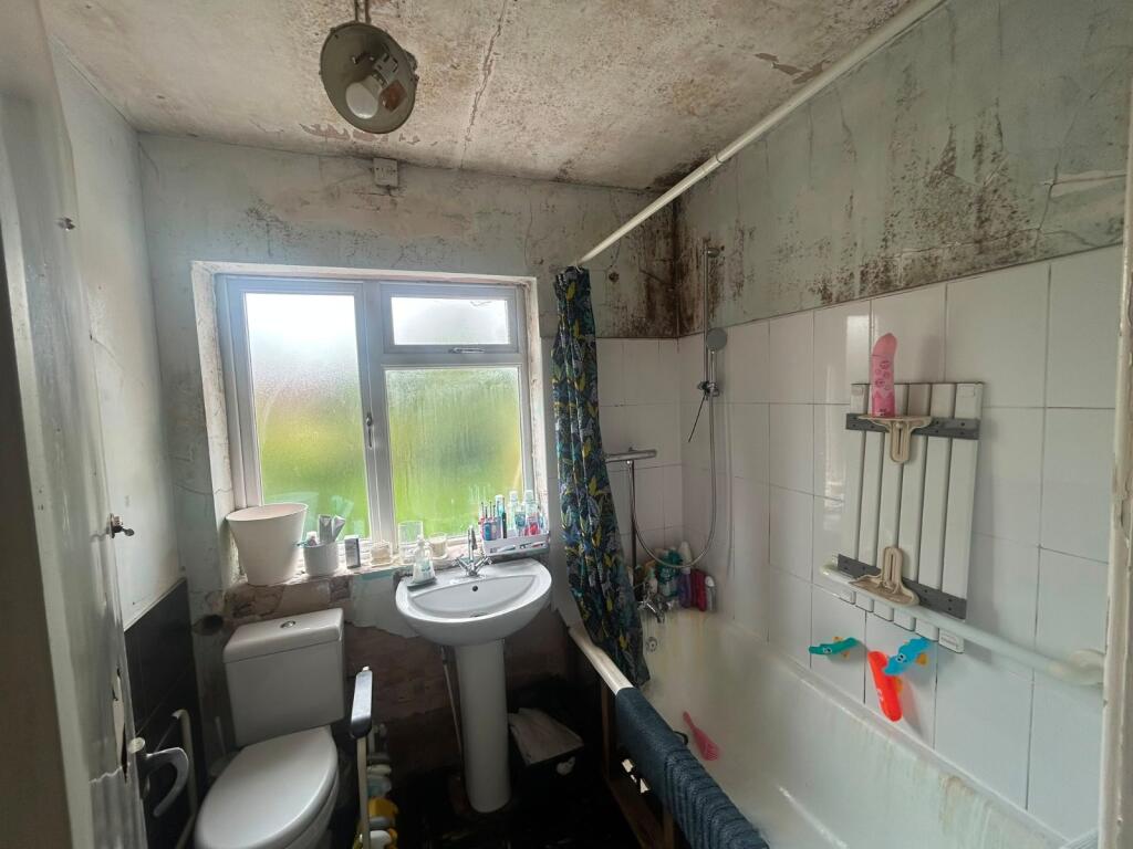 Heath Road South, Bournville, West Midlands, B31 - Image 11