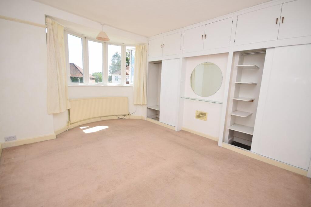 Woodlands Avenue, Farnham, Surrey, GU9 - Image 8