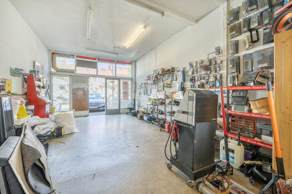 236 Brownhill Road, Catford, London - Image 2
