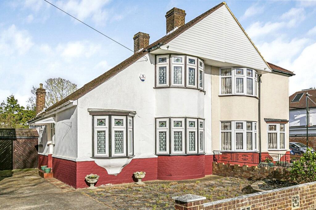 View property at Waverley Avenue, Twickenham, TW2
