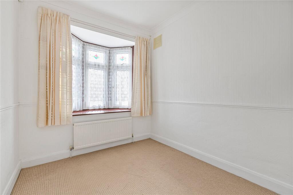 Waverley Avenue, Twickenham, TW2 - Image 10