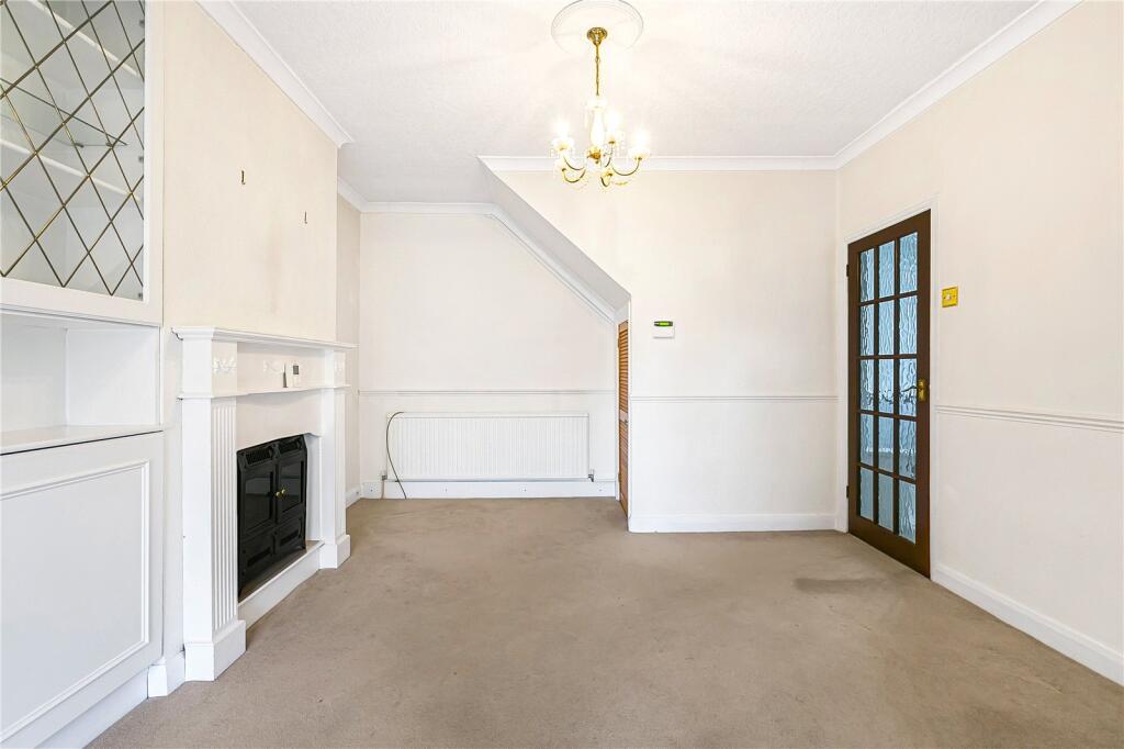 Waverley Avenue, Twickenham, TW2 - Image 11