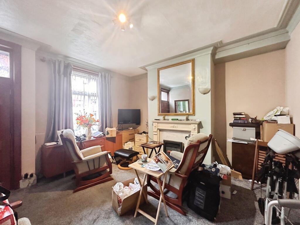 Moorfield Grove, Leeds, LS12 - Image 3
