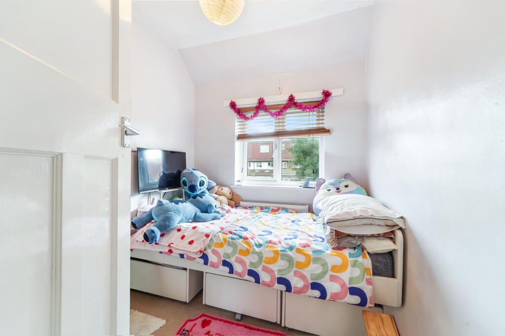 Gladstone Road, Surbiton, KT6 - Image 11