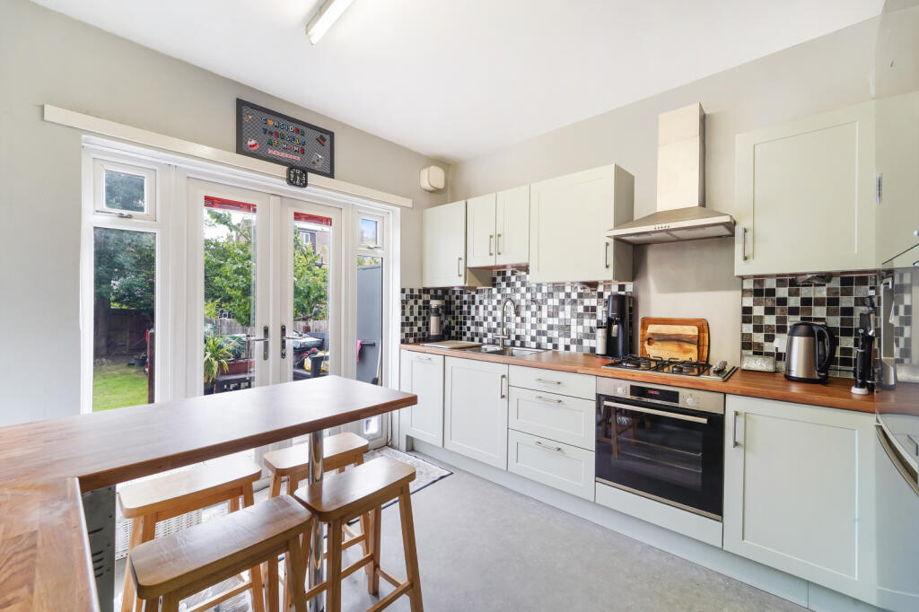 Gladstone Road, Surbiton, KT6 - Image 4