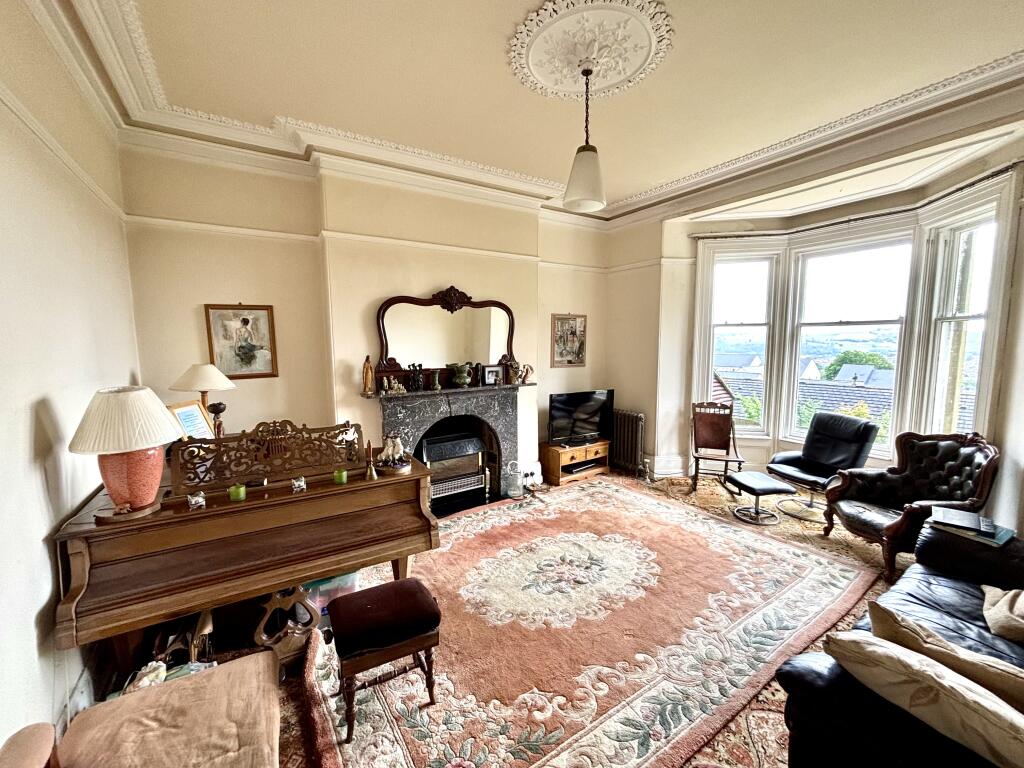 Braithwaite Road, Keighley, BD22 - Image 2