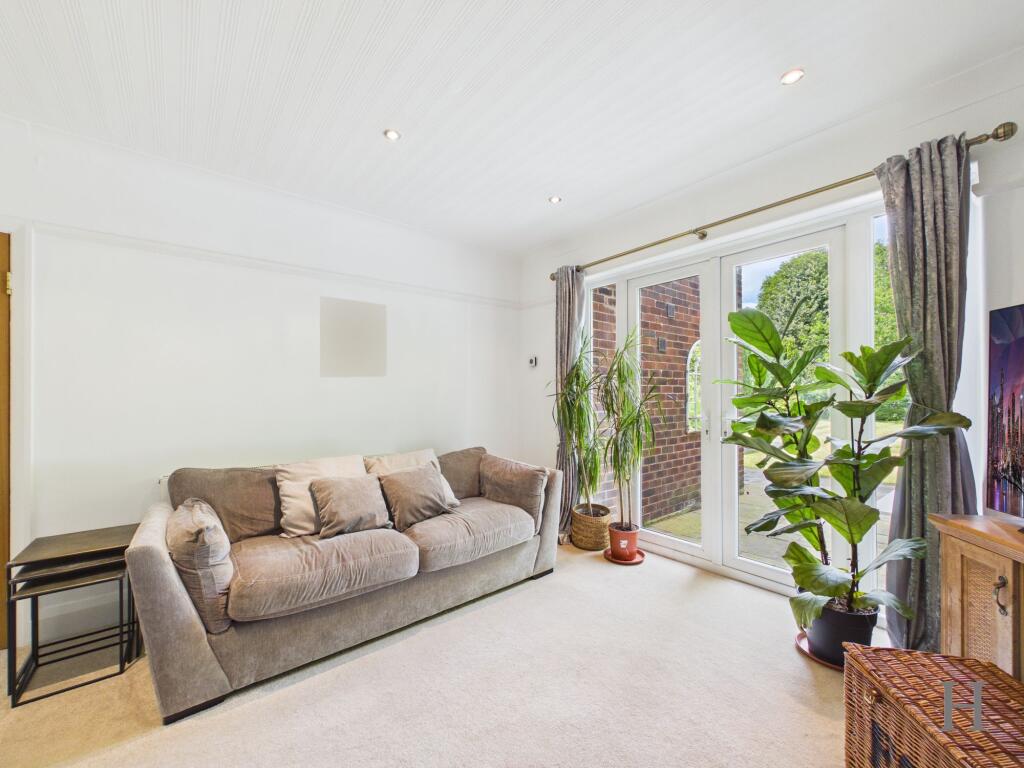 Rydal Drive, Hale Barns, WA15 - Image 7