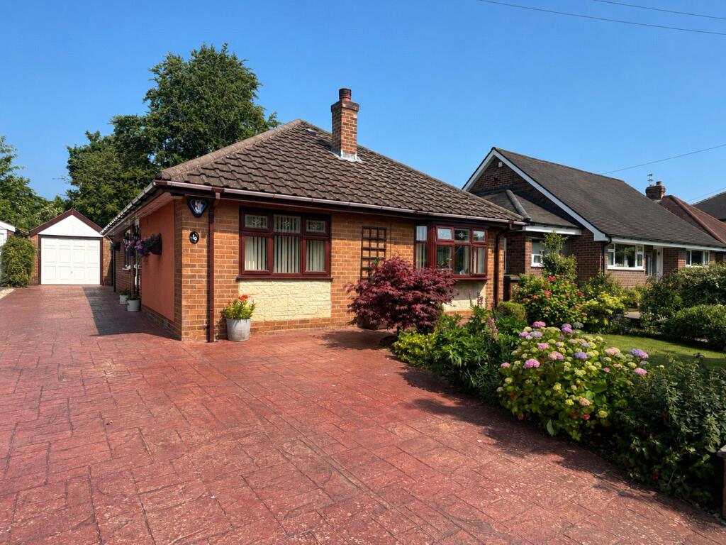View property at Janice Drive, Fulwood, Preston, Lancashire, PR2