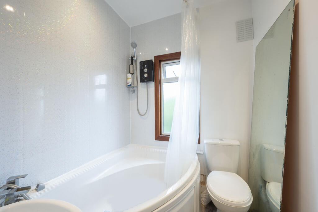 Hook Road, Surbiton, KT6 - Image 9