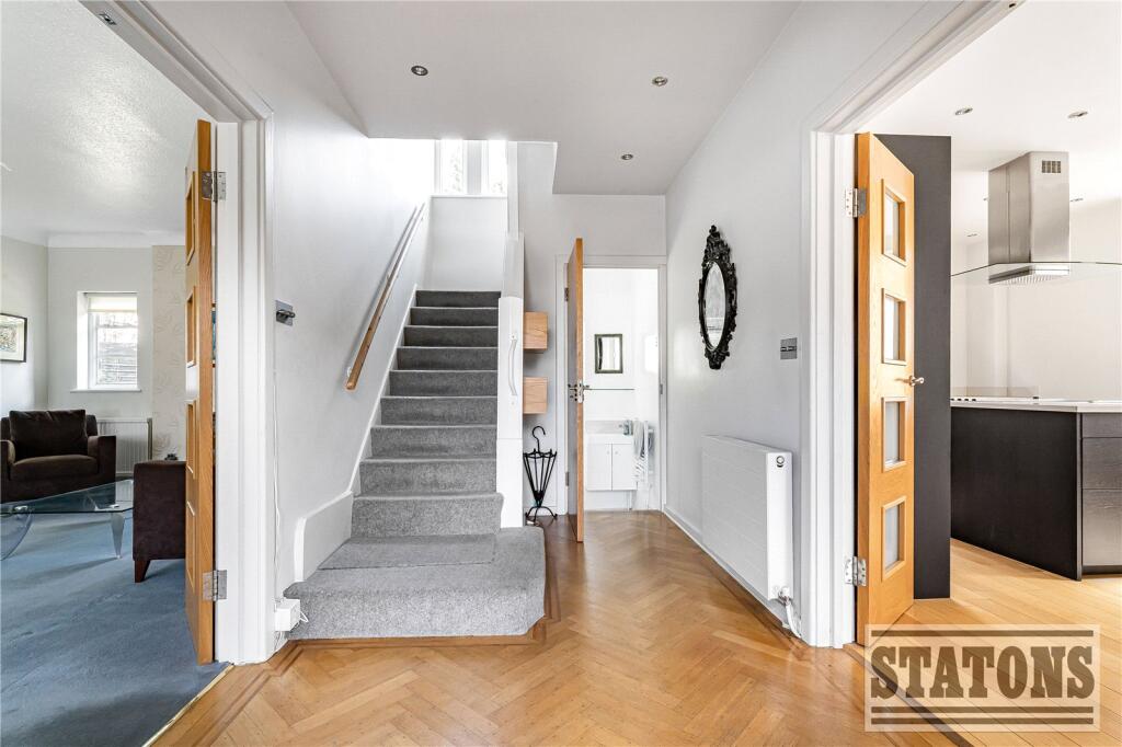 Poynings Way, Woodside Park, London, N12 - Image 11