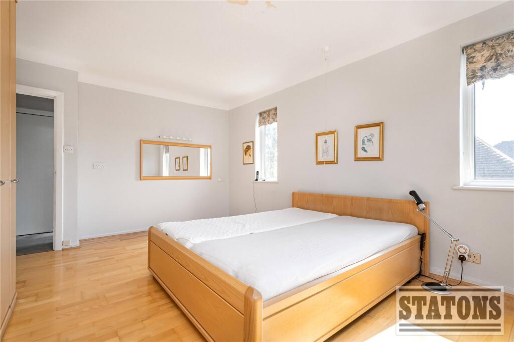 Poynings Way, Woodside Park, London, N12 - Image 13