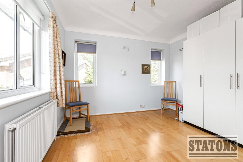 Poynings Way, Woodside Park, London, N12 - Image 15