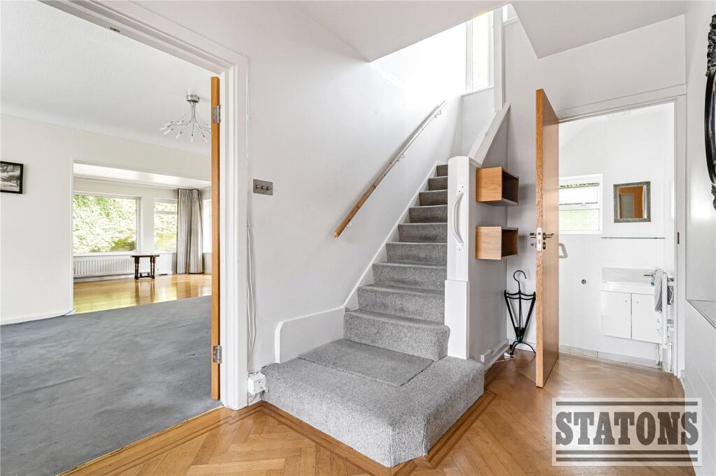 Poynings Way, Woodside Park, London, N12 - Image 2