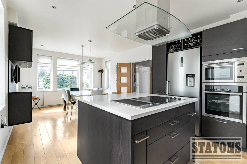 Poynings Way, Woodside Park, London, N12 - Image 7