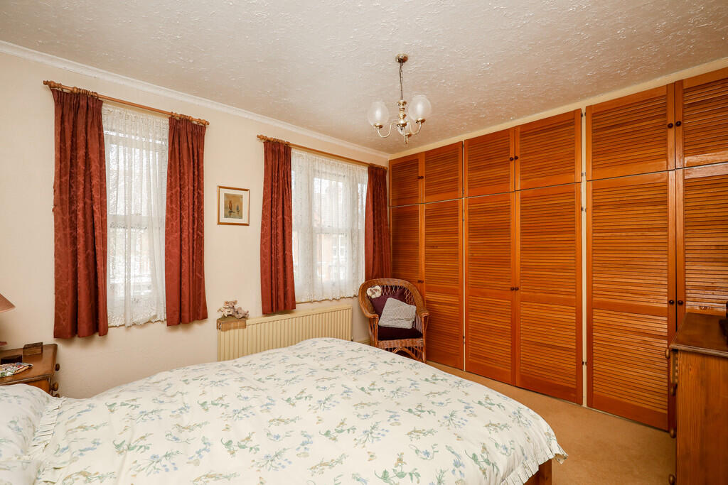 Royal Road, Teddington - Image 15