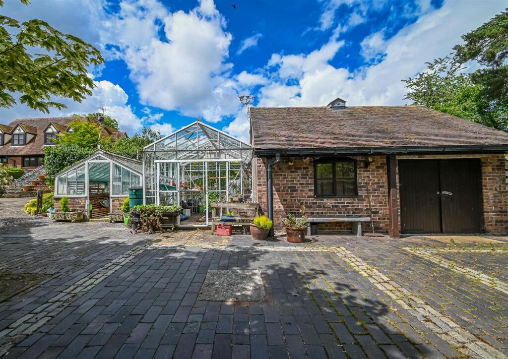 Lyndale House, Astley Abbotts, Bridgnorth - Image 24