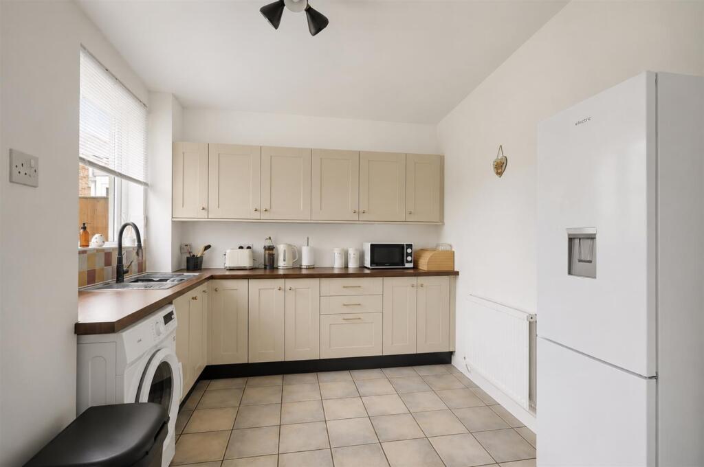 Trent Crescent, Attenborough - Image 3