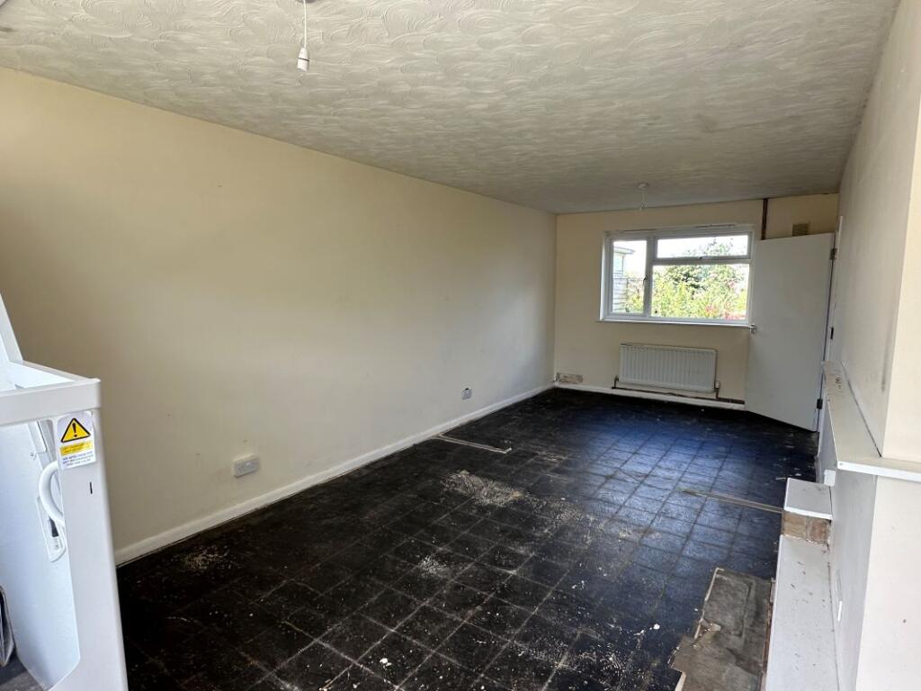 78 Chaffes Lane, Upchurch, Sittingbourne, Kent, ME9 7BH - Image 4