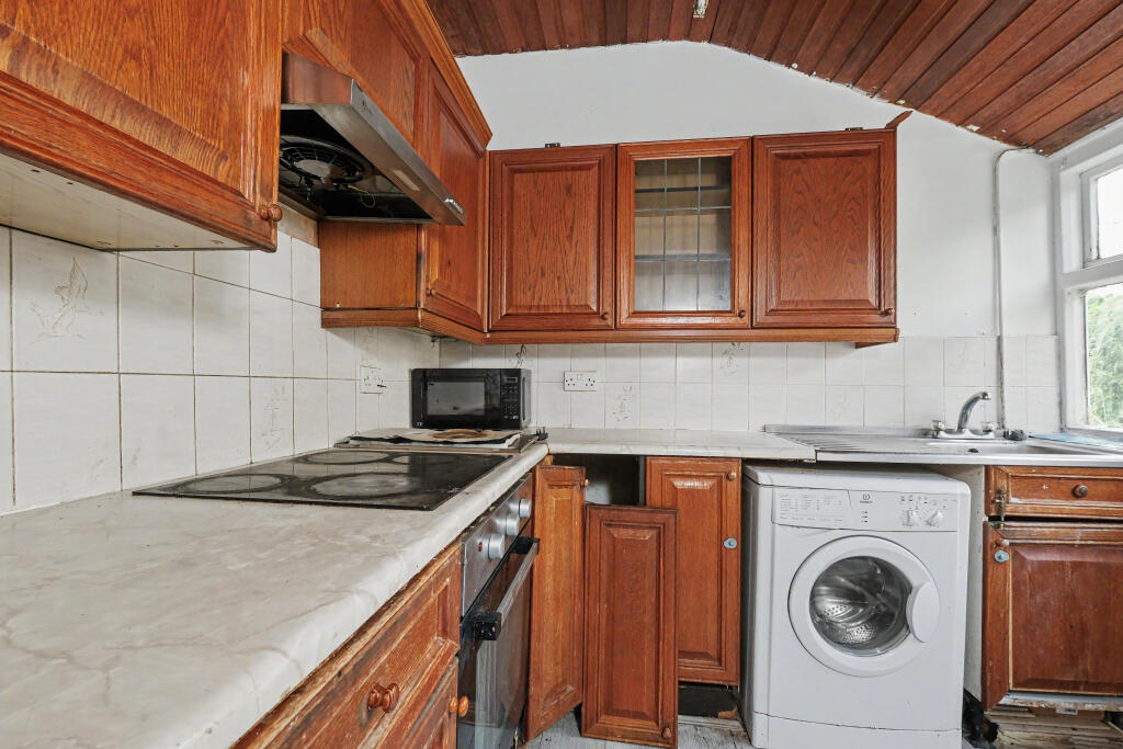 154 New Town Street, Luton, LU1 3EF - Image 2