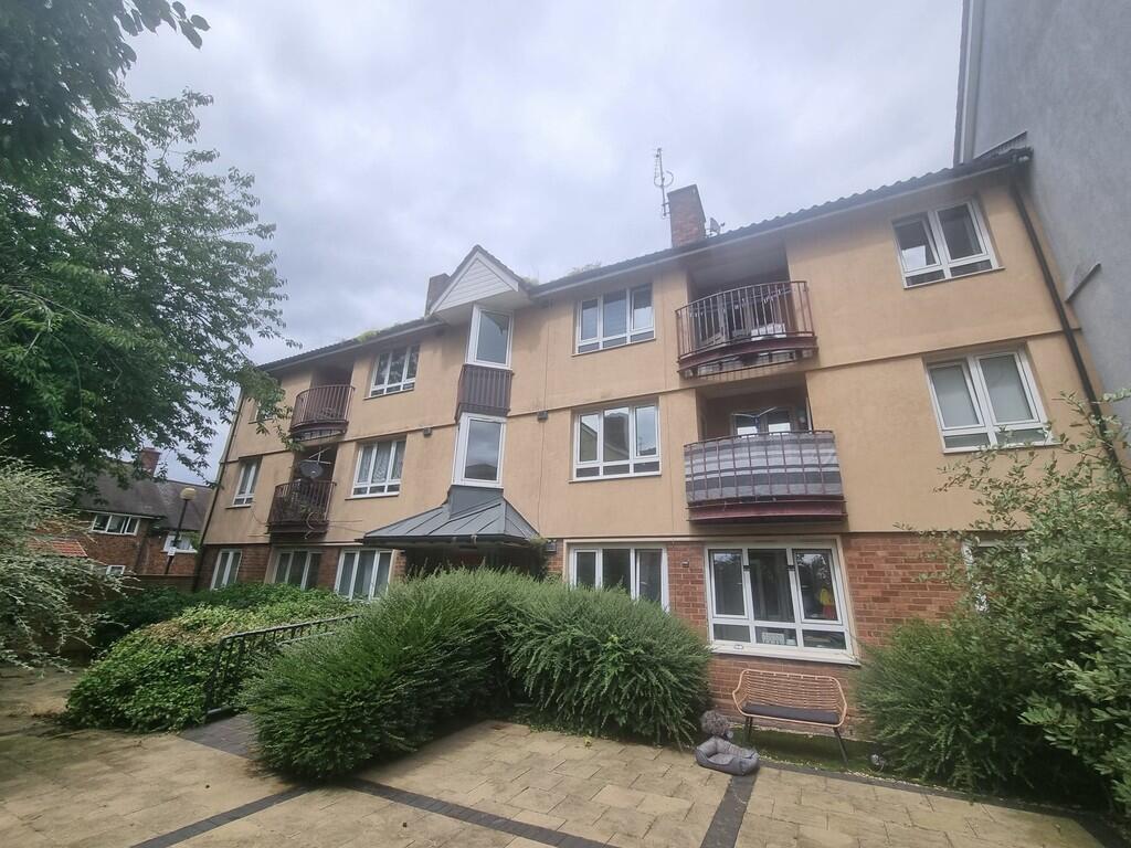 17 Essington Street, City Centre B16 8AL - Image 1