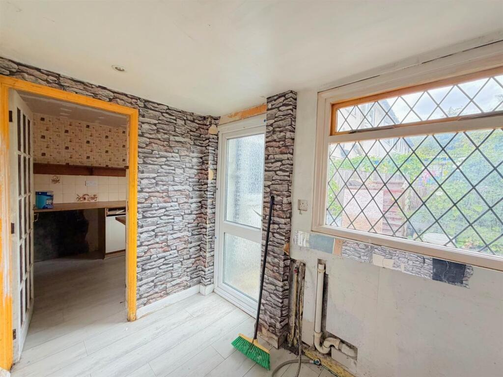 Fastnet Road, Thurnby Lodge, Leicester - Image 5