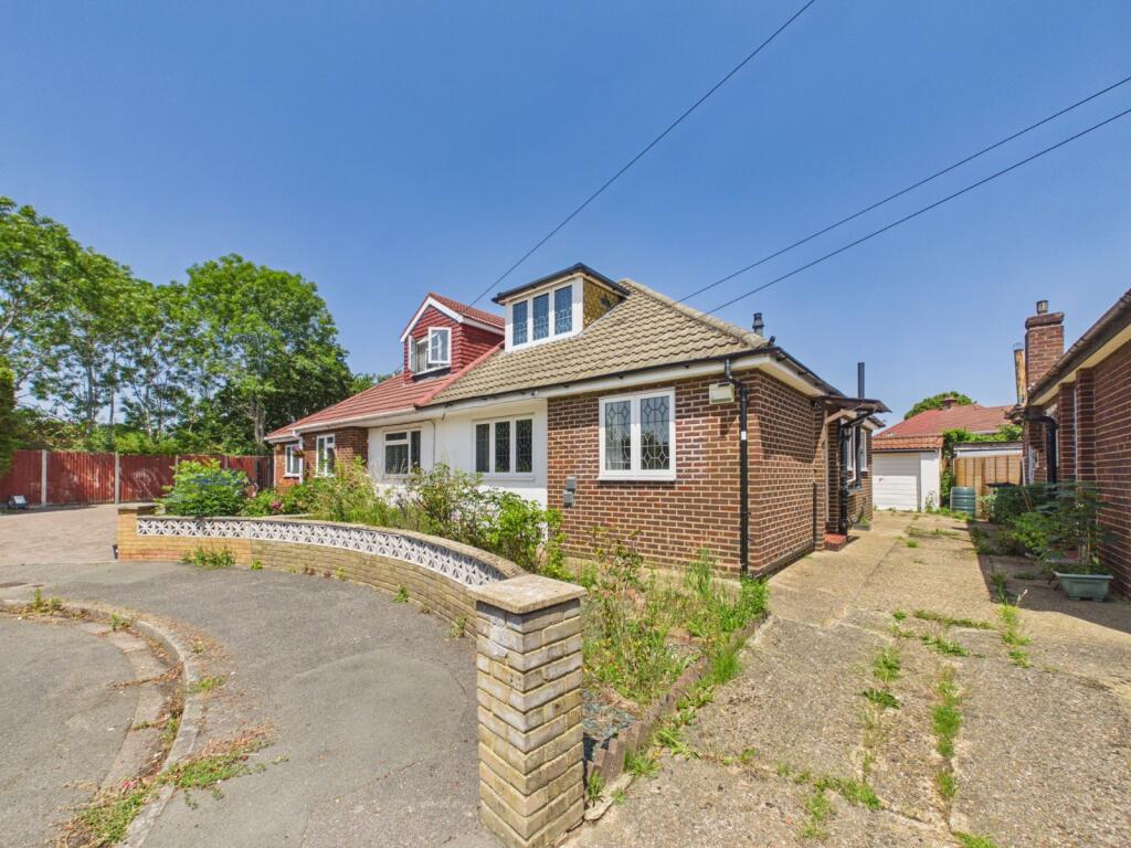 The Gardens, Feltham, TW14 - Image 16