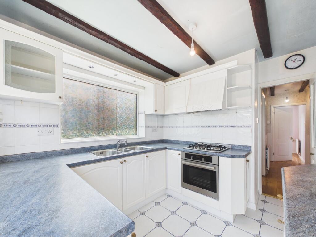 The Gardens, Feltham, TW14 - Image 3